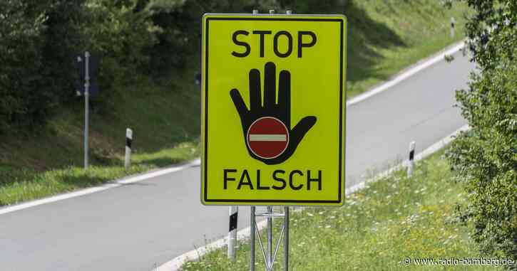 Falschfahrerin durch Lastwagenblockade gestoppt