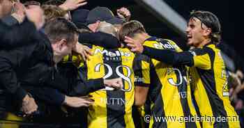 LIVE | Vitesse met Jim Koller en Gyan de Regt aan de aftrap in Emmen