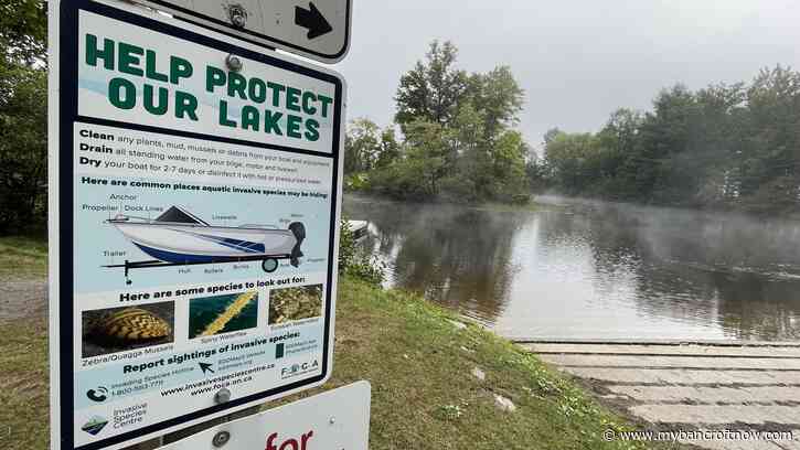 Ontario Parks shares tips for boaters to prevent the spread of invasive species 