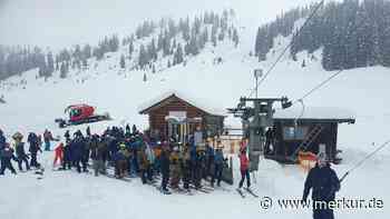 Wintereinbruch: Erstes Skigebiet in Österreich sperrt auf – Ferrarifahrer müssen schieben