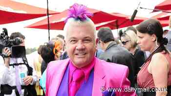 Former Geelong mayor 'Mr Paparazzi' Darryn Lyons puts his art collection under the hammer as he prepares to leave Australia