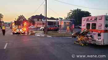 Building at used car dealership in Fort Wayne catches fire