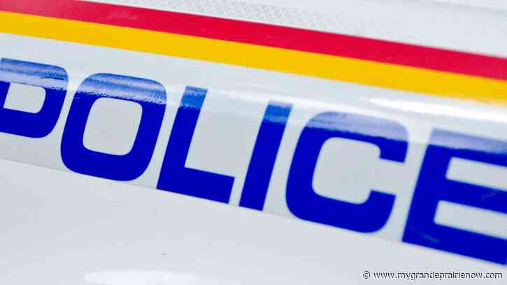 RCMP issue dangerous person alert, search for suspects in connection to alleged robbery in Mayerthorpe