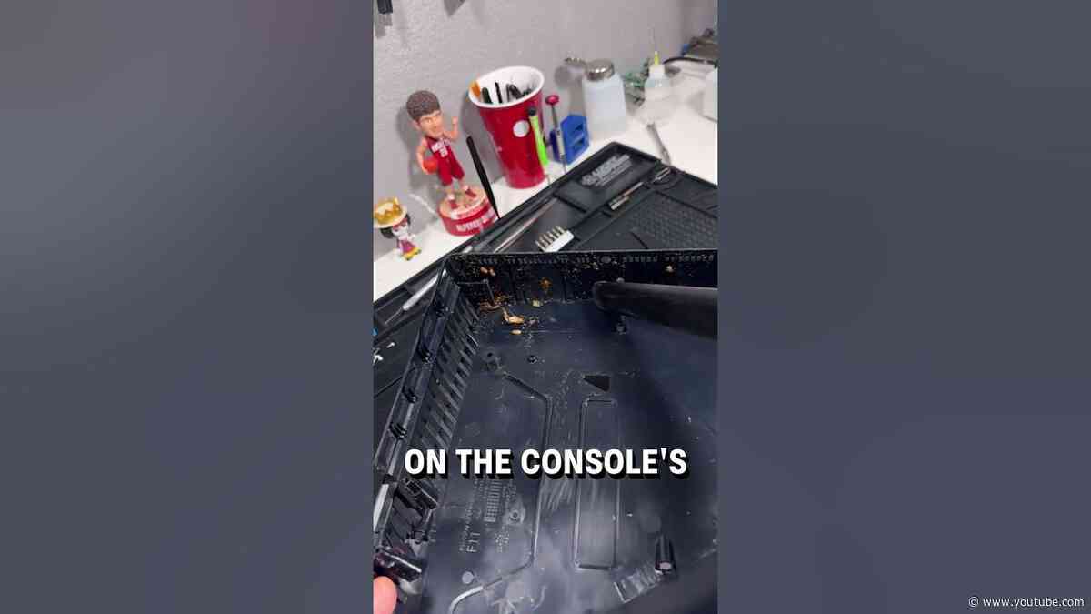 Cleaning a roach infested PS5! 🤢💀  -  🎥 luckyrepairs_