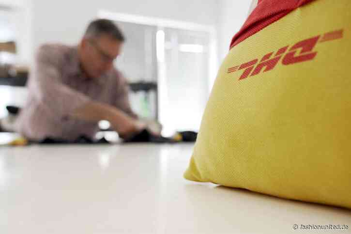 DHL Group und MOOT stellen Upcycling-Kollektion aus alter Berufskleidung vor