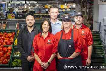 Jimmy en zijn team heropent verzelfstandigde Delhaize in het centrum