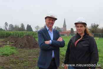 Bouw van 100 sociale woningen in Nieuwmoer gestart: “Ontmoeting staat centraal op de woonerven”