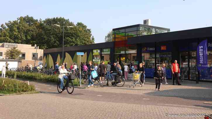 Vreemd luchtje rond supermarkt, winkelend publiek korte tijd op straat