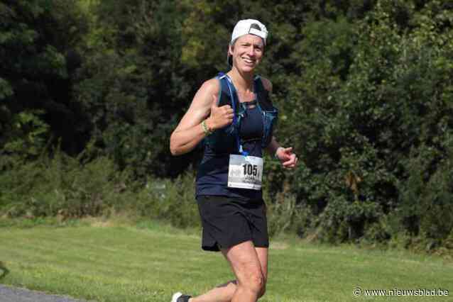 Joke (46), fan van Australië en Olympische Spelen, loopt In Flanders Fields-marathon met naam van gesneuvelde Australische olympiër op haar borstnummer: “Kan geen toeval zijn”