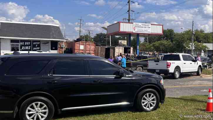 Man who died at Port Allen tire shop may have had medical emergency