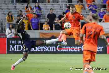 Brian White scores second-half goal, earns Whitecaps 1-1 draw with Dynamo