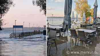 Stege und Parkplatz überflutet, Straßen gesperrt: Hochwasser am Chiemsee