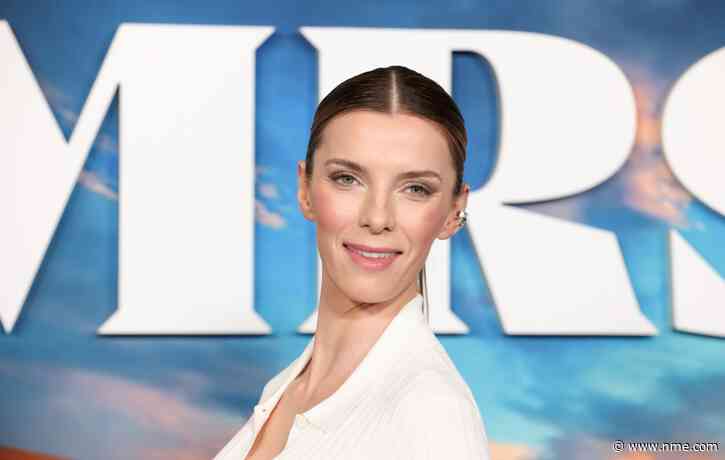 Betty Gilpin told “getting naked on camera was necessary toll” for TV breakthrough