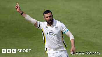 Gohar reaches landmark but Sussex stay on top