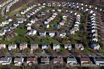 US home sales fell in August despite easing mortgage rates, more homes on the market