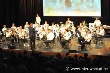 Fanfare serveert mosselen