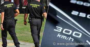 Nederlanders scheuren met 300 kilometer per uur over de weg in Spanje en filmen dat, Guardia Civil boos