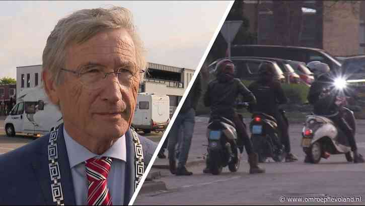 Flevoland - Nieuwsoverzicht 19/09 | Burgemeester Urk klaar met scooterterreur • Ontslagen bij Zorggroep Almere