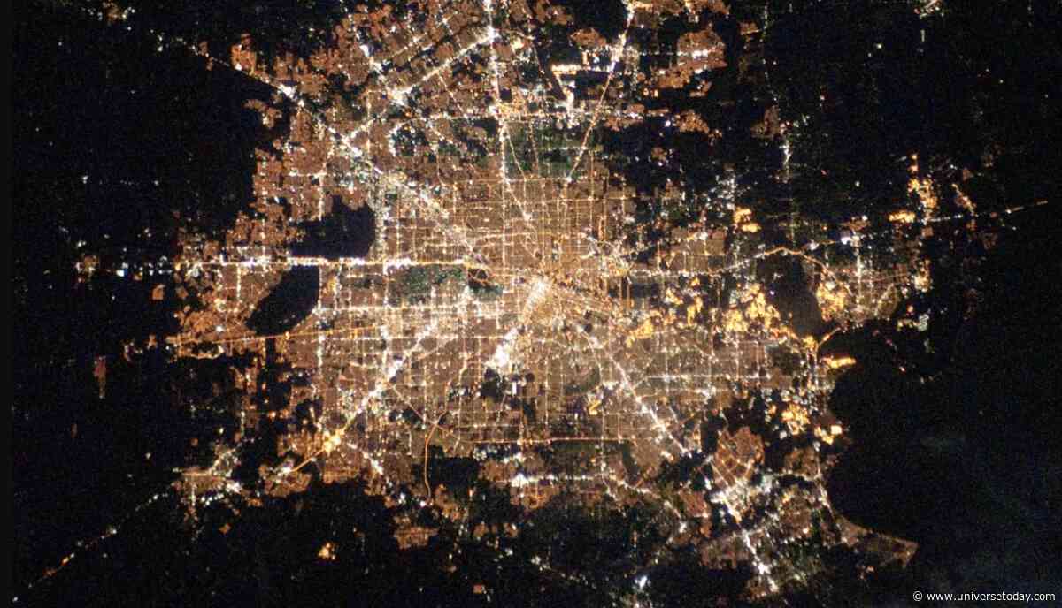 Building a Worldwide Map of Light Pollution