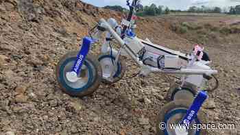 Europe's Mars 'fetch rover' nails sample pick-up test in the field (video)