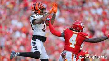 Bengals' DB adds Mahomes, Kelce photo to phone wallpaper after costly penalty