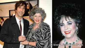 Elizabeth Taylor gifted David Schwimmer's mother one of her 'own personal necklaces'