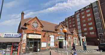 Person dies after being hit by train at Thornton Heath station