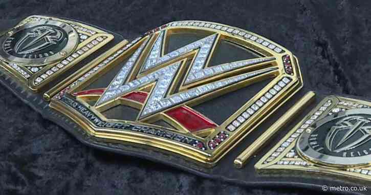 Former WWE Champion’s future unclear with ‘new contract unsigned’ for SmackDown star