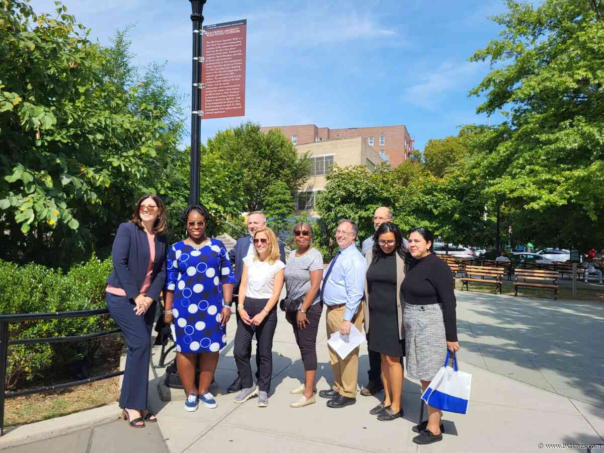 Old Croton Aqueduct Walk, the first scenic landmark in the Bronx, receives historical marker signs