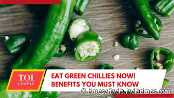 5 Health benefits of eating green chilies with your meals