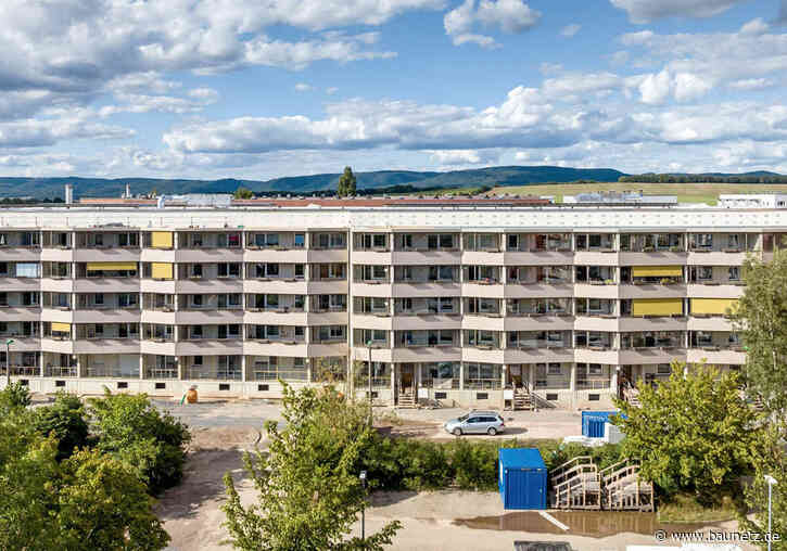 Wenig hilft viel
 - Sanierung eines Plattenbauhofs in Nordhausen