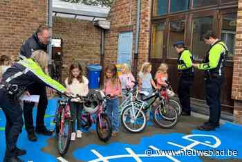 Politie Westkust gestart met fietscontroles: vanaf volgende maand boetes