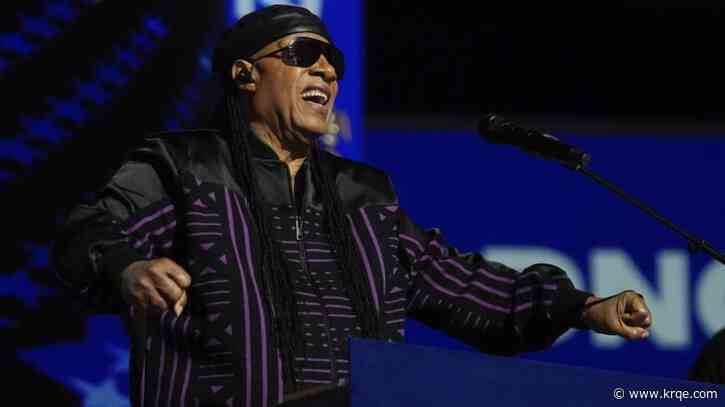 Stevie Wonder planning pre-election tour