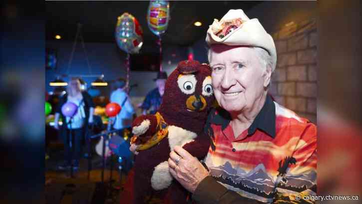 'The last show': Memorial service for Calgary children's entertainer Buck Shot