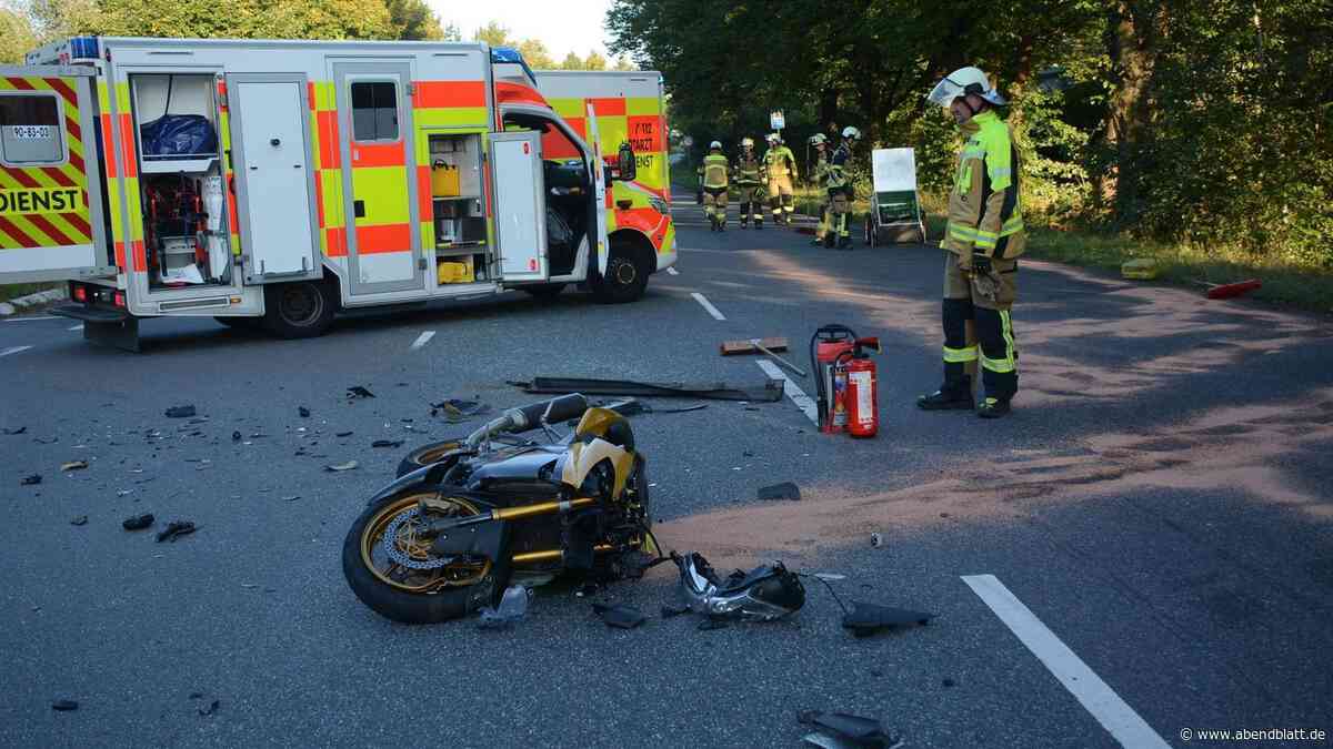 Schwerer Motorradunfall – zwei Menschen bei Zusammenstoß verletzt