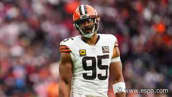 Browns' Garrett dealing with injury to both feet