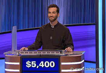 'Jeopardy!' fans' prayers were answered when this 'hot priest' competed on the game show