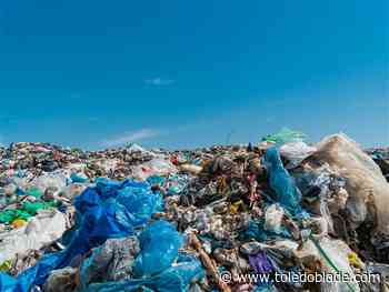 Government suspends radioactive soil shipments to Michigan landfill