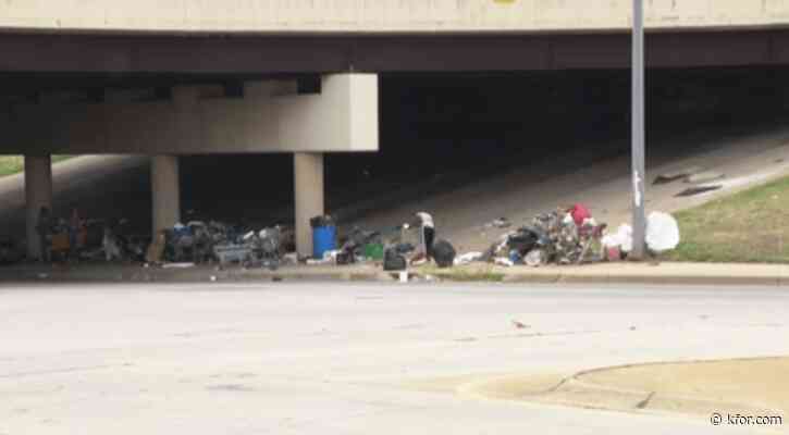 City crews cleaning up homeless encampment near Southeast 44th