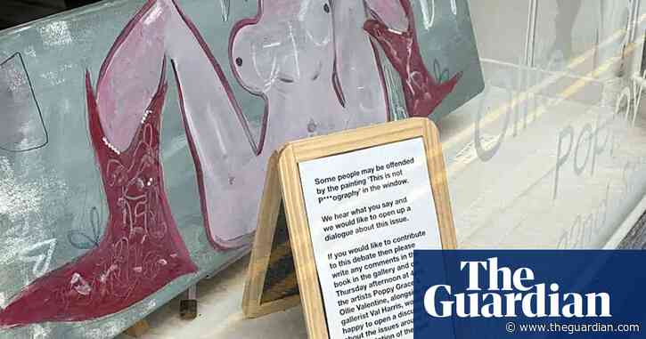 Police called to Hay-on-Wye gallery over painting of naked woman in window