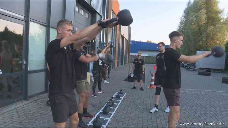 Lelystad - Fitnessfanaten gaan klokje rond en zweten voor het goede doel