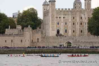 Rowers take part in annual Great River Race along the Thames