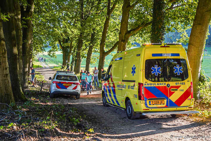 Fietser zwaargewond na val Arnhem, traumaheli ter plaatse