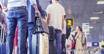 EasyJet sends warning to millions of Brits over 'longer queues at border control'