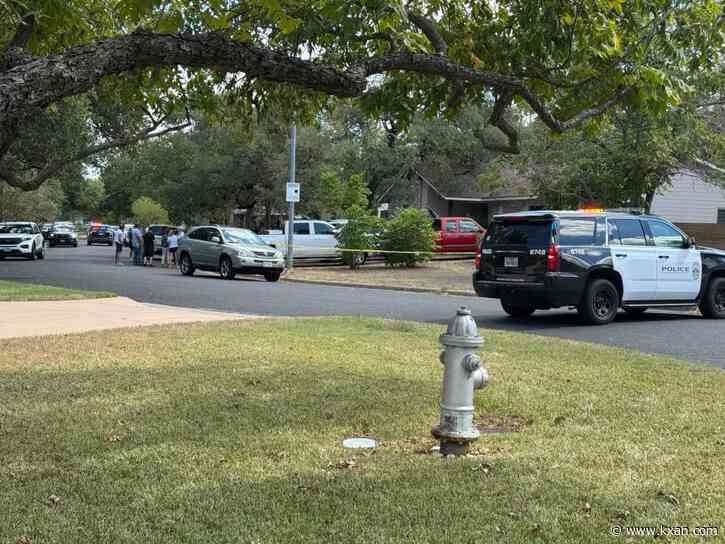 APD detectives investigate south Austin double homicide