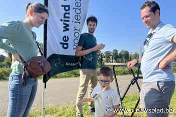 Vooral positieve en nieuwsgierige noten te horen bij infostand Ecopower over drie windturbines