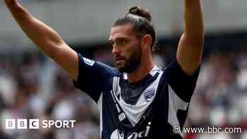 Carroll scores debut double for fourth-tier Bordeaux