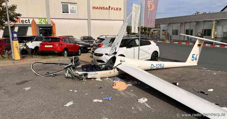 Segelflieger stürzt auf Bamberger JET-Tankstelle: Pilot schwer verletzt