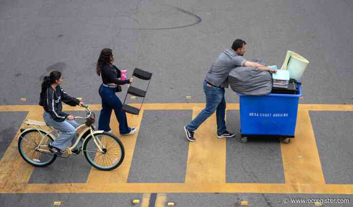 UCI fills dorms over move-in weekend