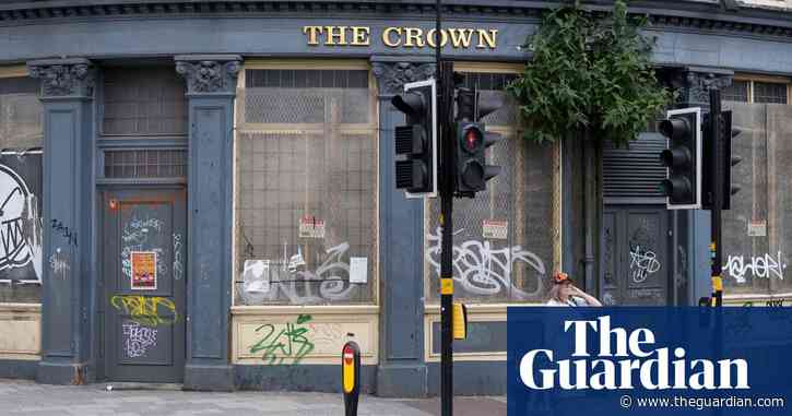 Fifty pubs a month shut in first half of year in England and Wales, figures show